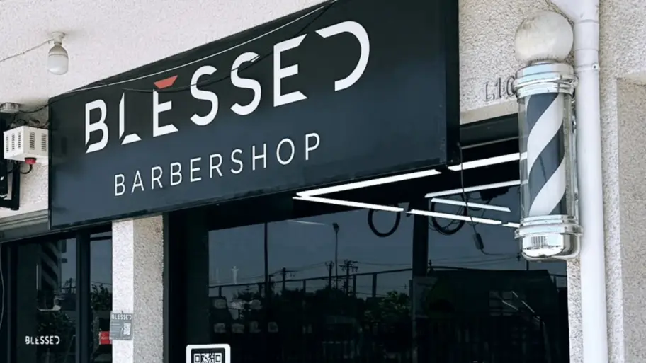 Fachada de Blessed Barbershop en Maipú